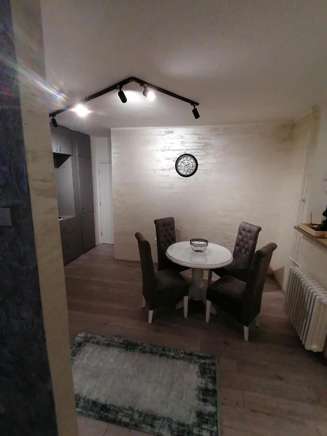 Jm Apartman Čačak Zewnętrze zdjęcie